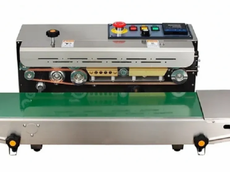 142. Zip lock sealing machine